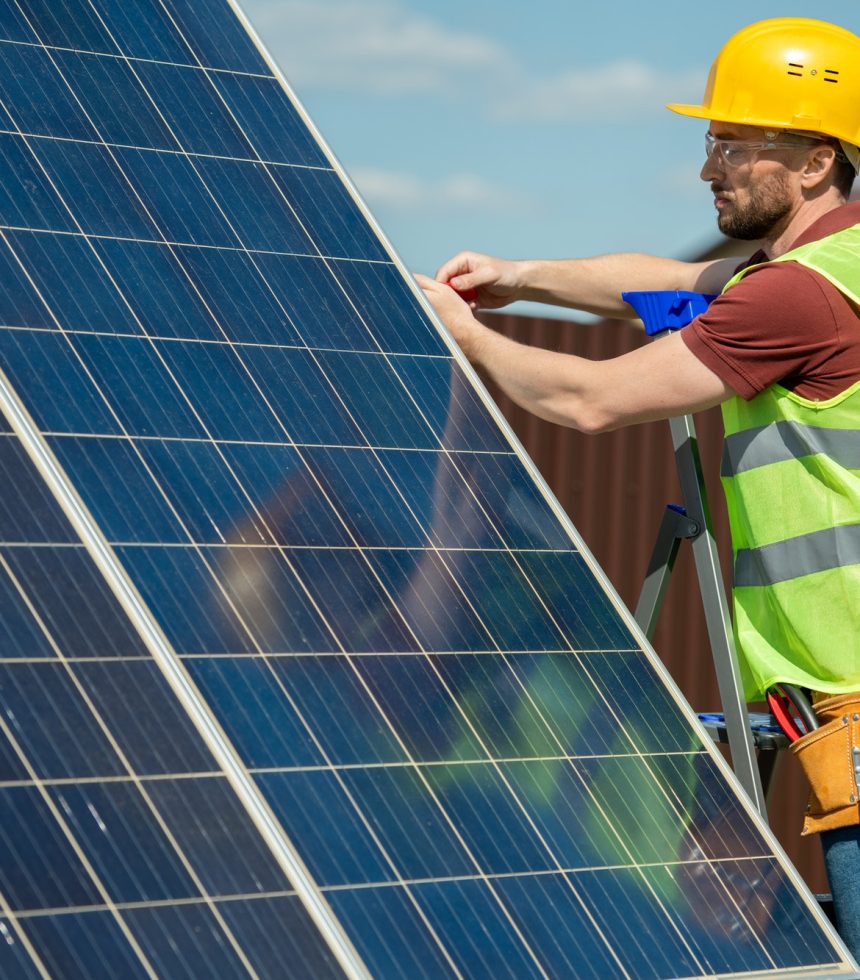 engineer-installing-solar-panel.jpg engineer-installing-solar-panel.jpg
